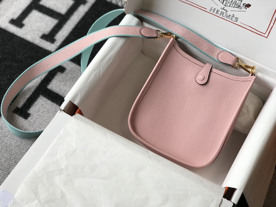 Hermes Evelyne 16 Amazone TPM Shoulder Bag In Pink Clemence Leather